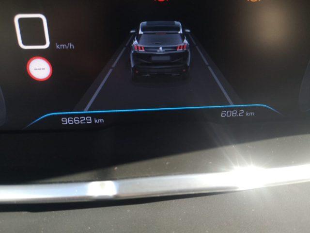 PEUGEOT 3008 BlueHDi 130 S&S Allure Business