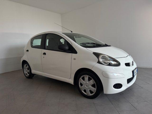TOYOTA Aygo 1.0 12V VVT-i 5 porte Deep Ocean Connect