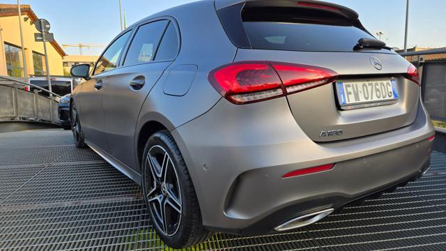 MERCEDES-BENZ A 180 PREMIUM AMG AUT GRIGIO MAGNO DESIGNO PELLE UNIPRO