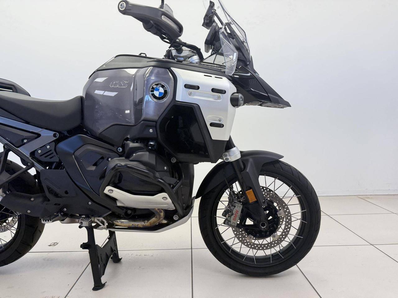 BMW R 1300 GS Adventure Triple Black