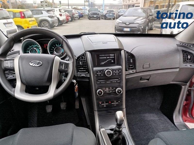 Mahindra XUV500 2.2 16V FWD W6