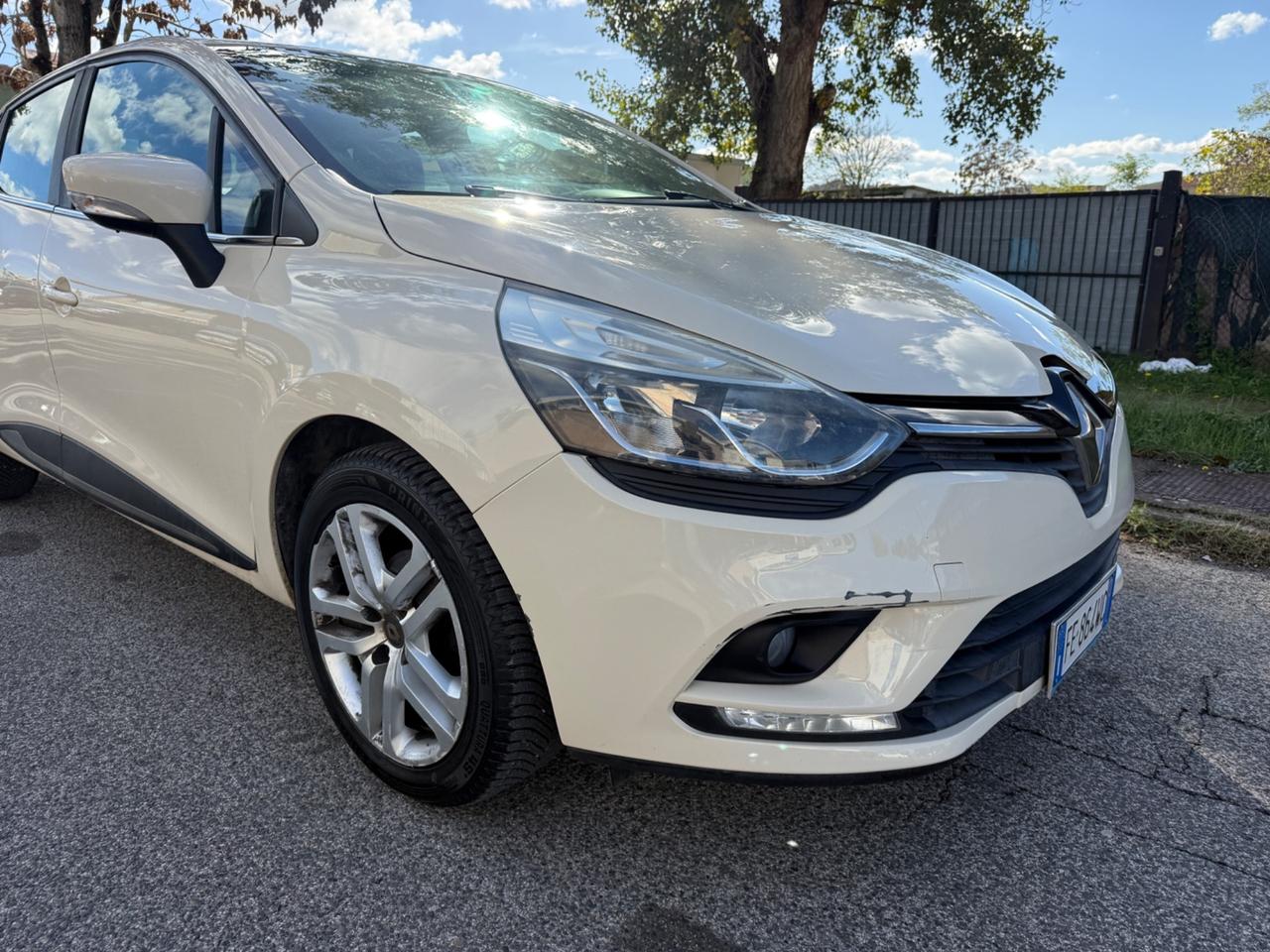 Renault Clio 1.2 75CV 5 porte Intens