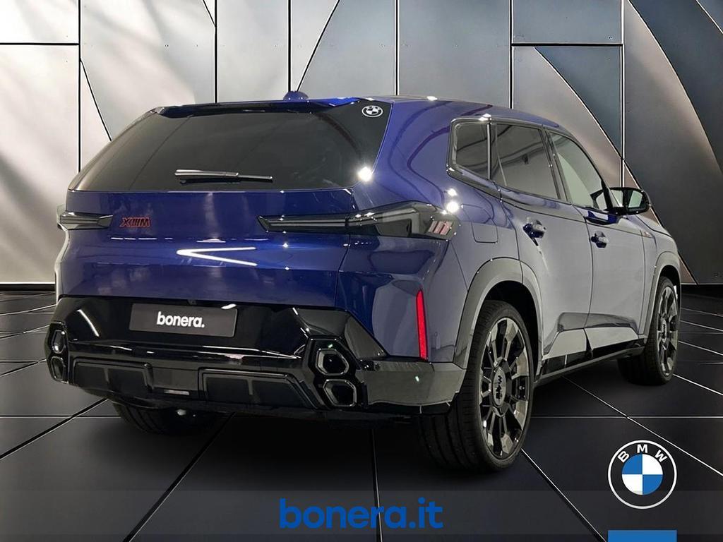 BMW XM 4.4 Label Steptronic