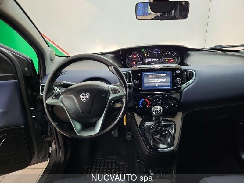 Lancia Ypsilon 1.0 FireFly 5 porte S&S Hybrid Platino