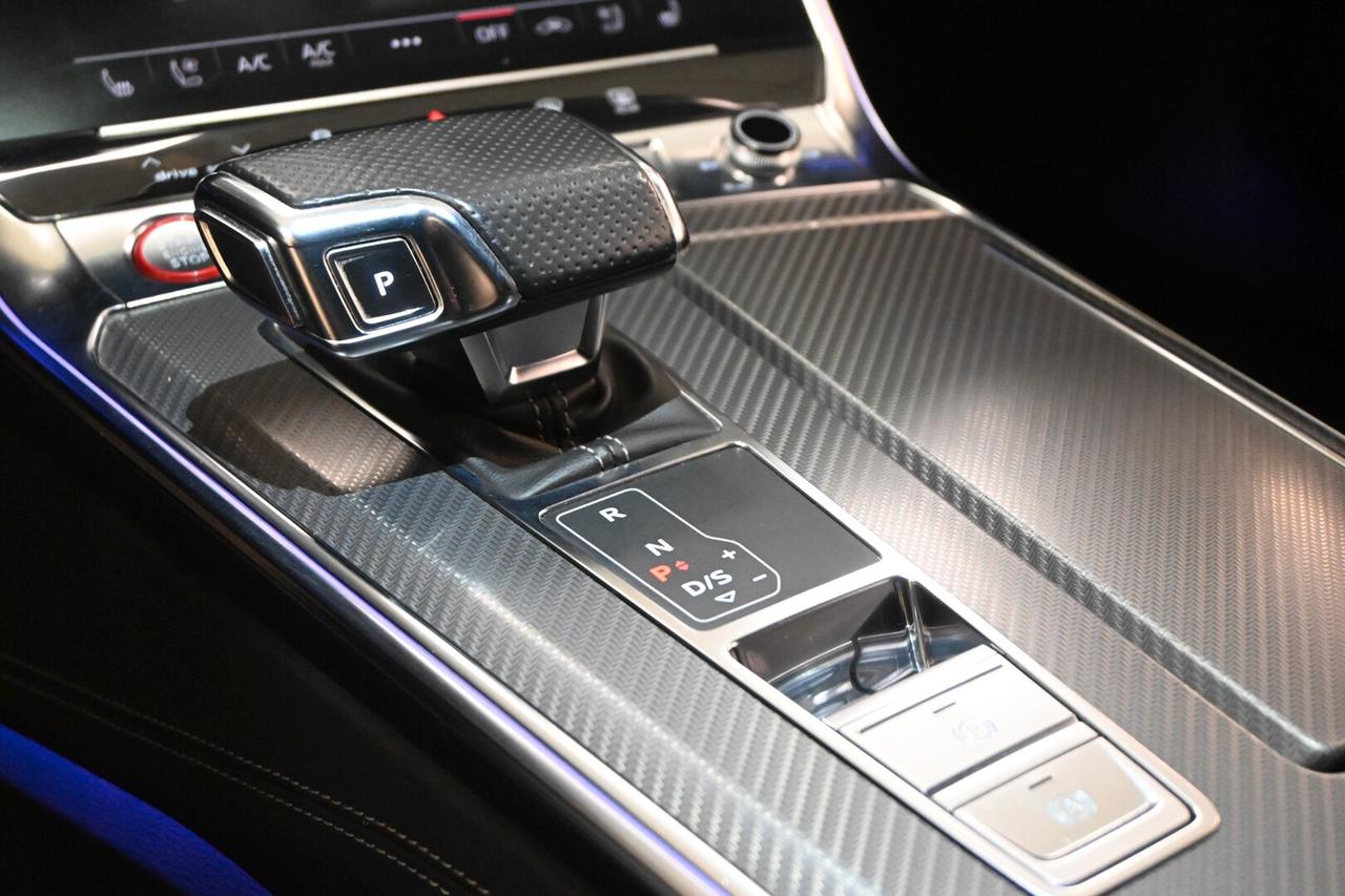 AUDI A6 5ª serie RS 6 Avant 4.0 TFSI V8 quattr...