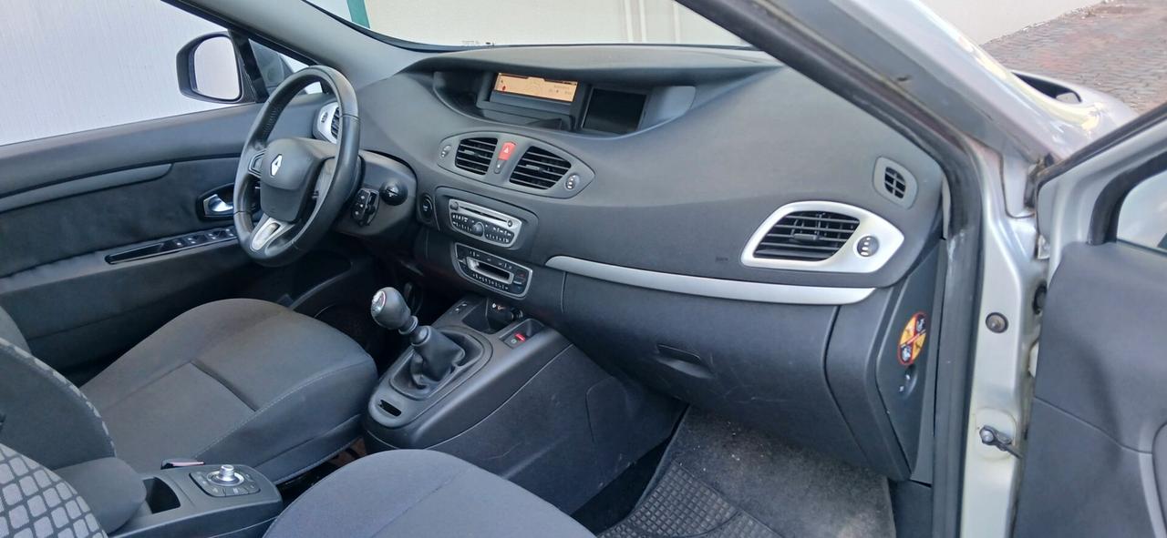 Renault Gran Scenic 7 posti 1.5 dci neopatentati