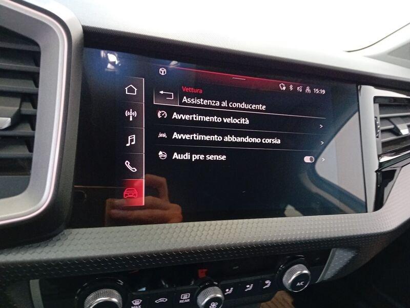 Audi A1 A1 citycarver 30 TFSI S tronic