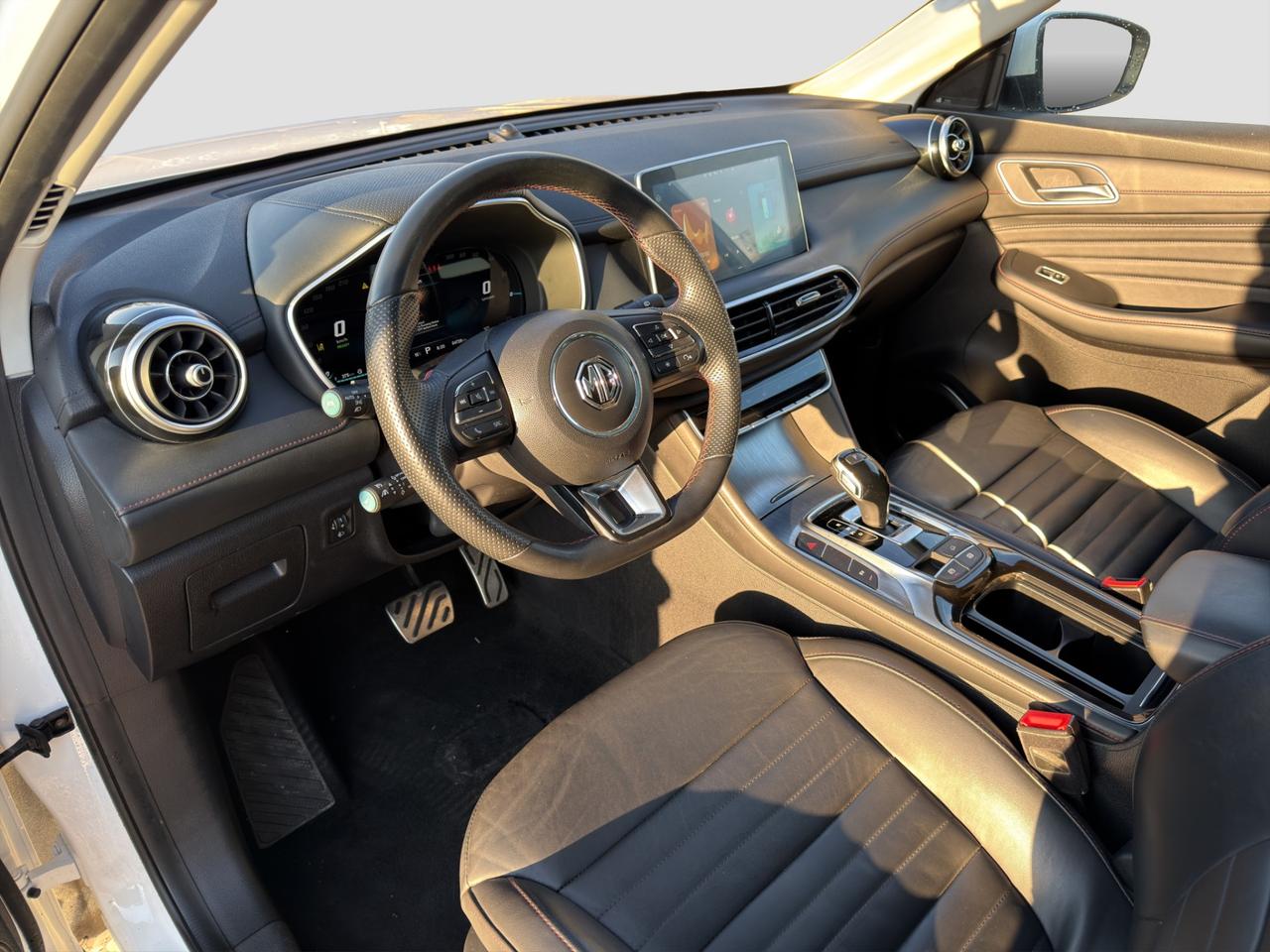 MG EHS Plug-in Hybrid Luxury