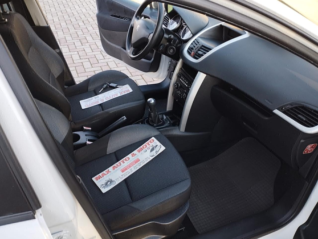 Peugeot 207 gpl - 1 PROPRIETARIO