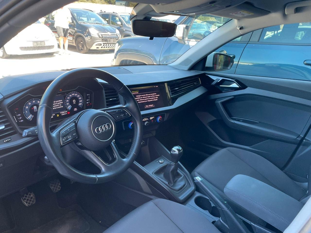 AUDI A1 SPTB IDENTITY CONTRAST 25TFSI 95cv