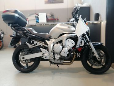 Yamaha FZ6