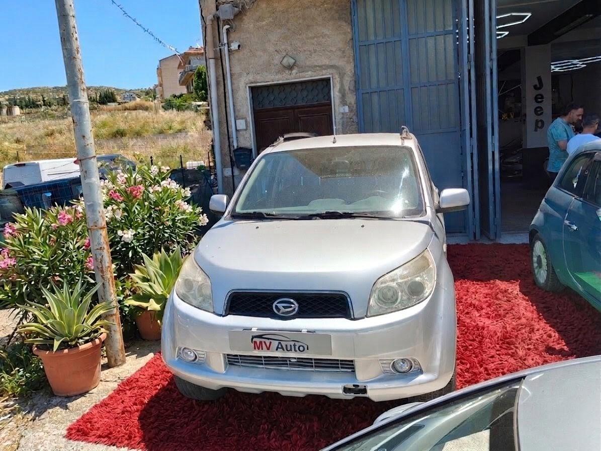 Daihatsu Terios 1.5 benzina 4WD Automatico