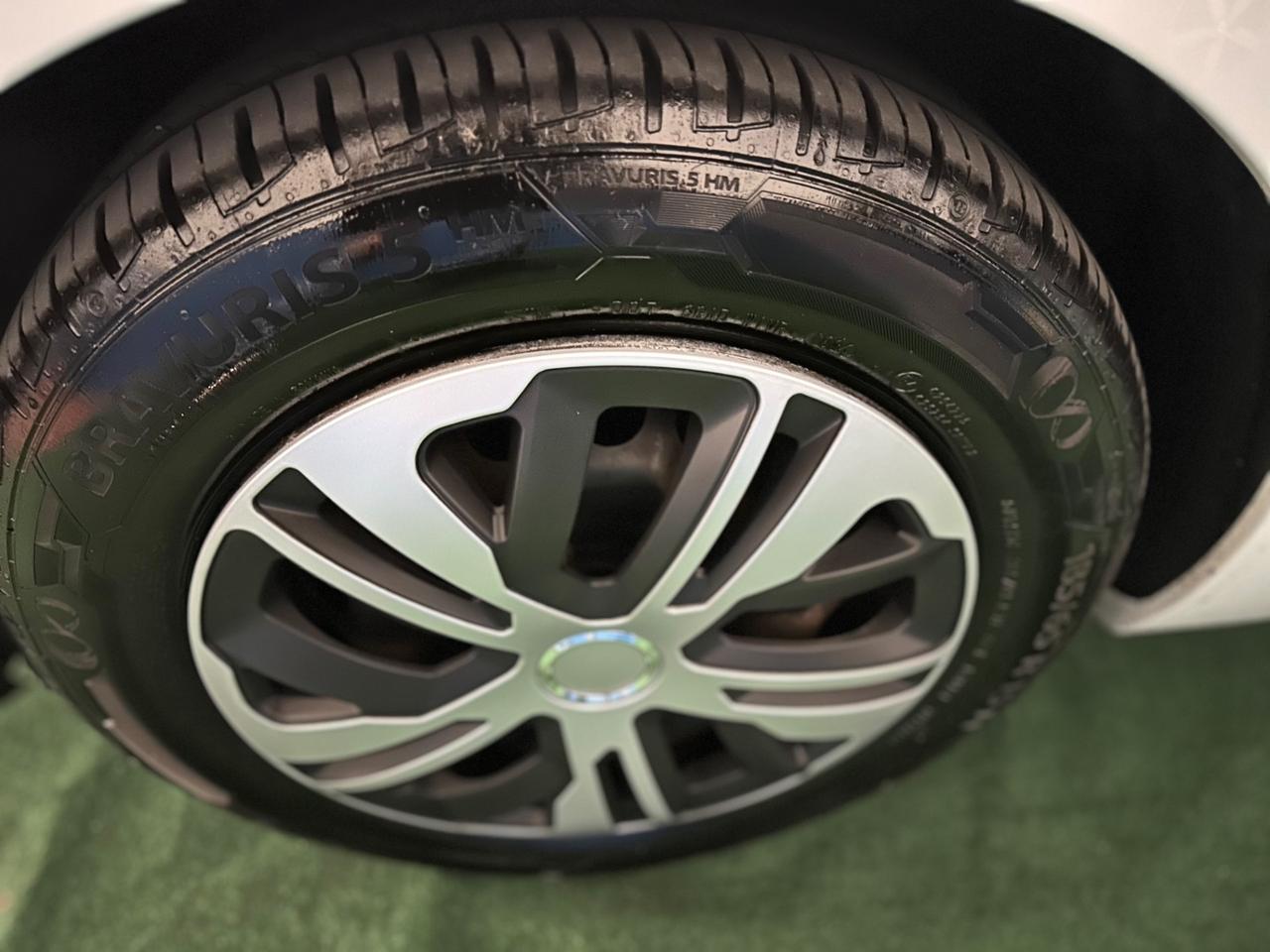 Renault Clio dCi 75 CV /2019/okneopatent/euro6d