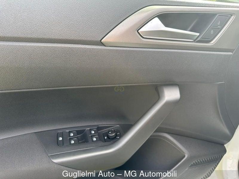 Volkswagen Polo 1.0 TSI R-Line 95cv Ok Neopatentati