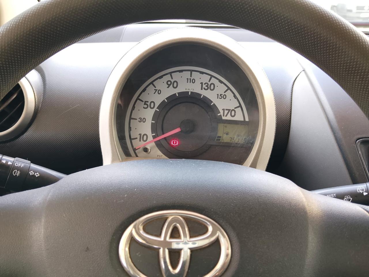Toyota Aygo 1.0 12V VVT-i 5 porte Now 2011