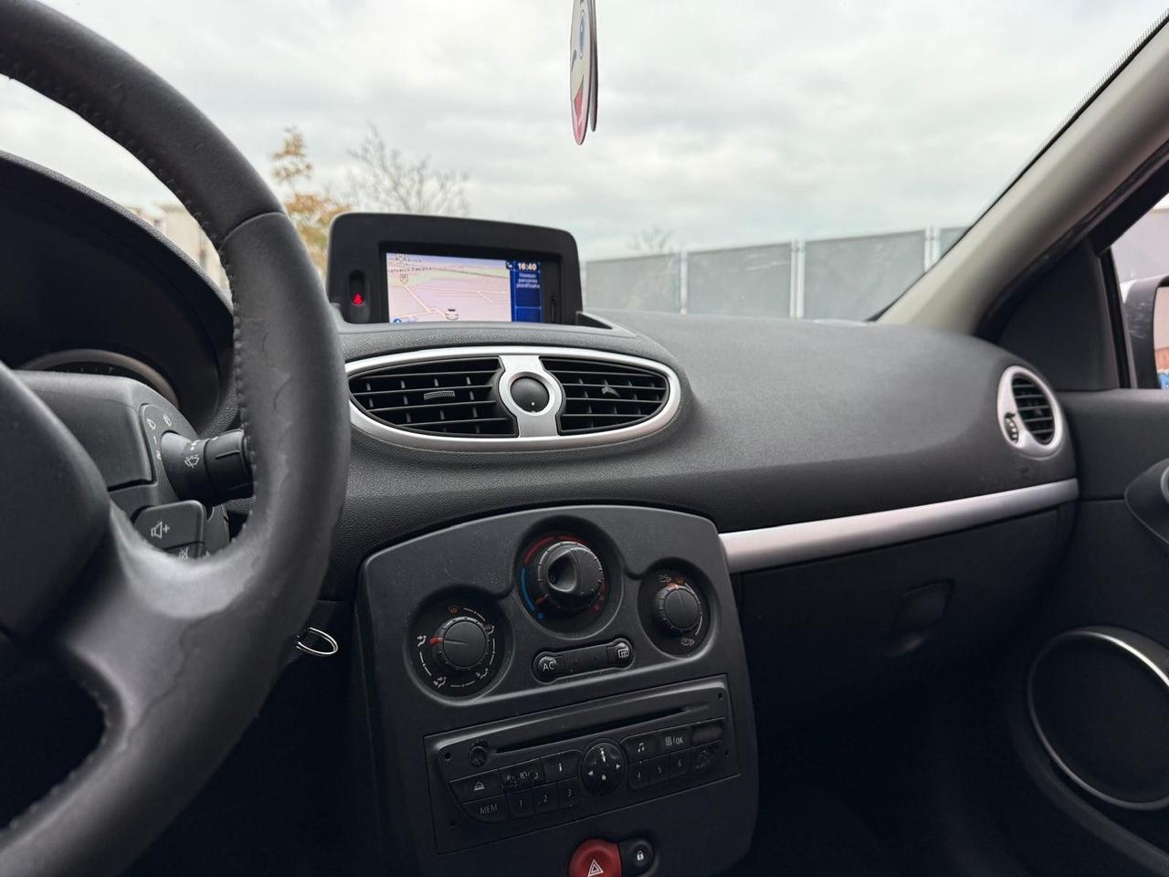 Renault Clio 1.2 16V 5 porte Luxe