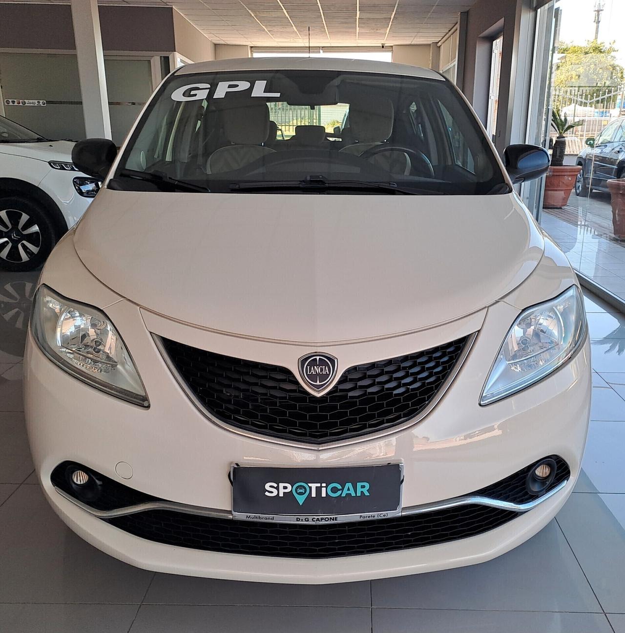 Lancia Ypsilon 1.2 B/GPL 69 CV 5 porte Gold