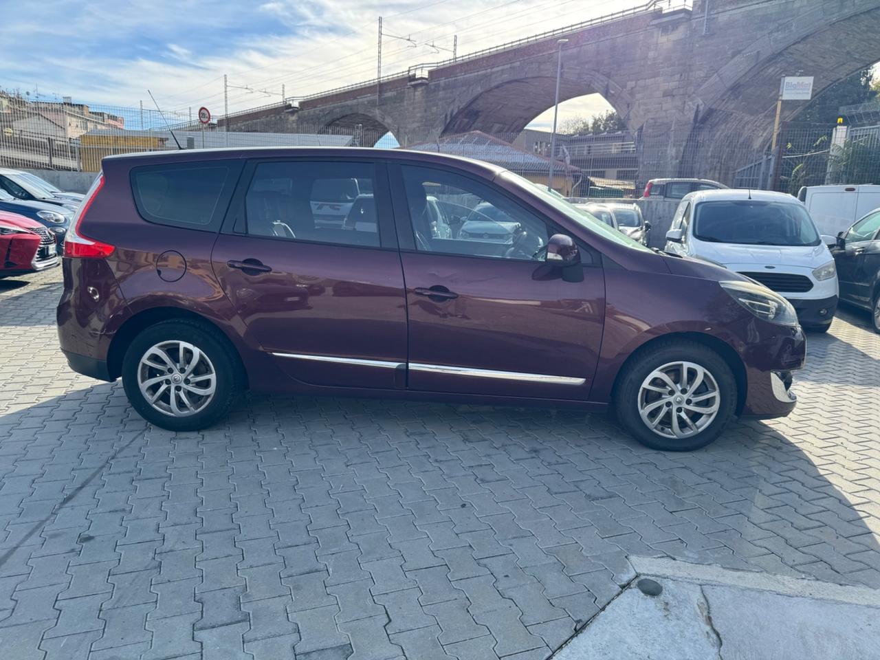 RENAULT SCENIC 1.5 TDCI 7 POSTI AUTOMATICO