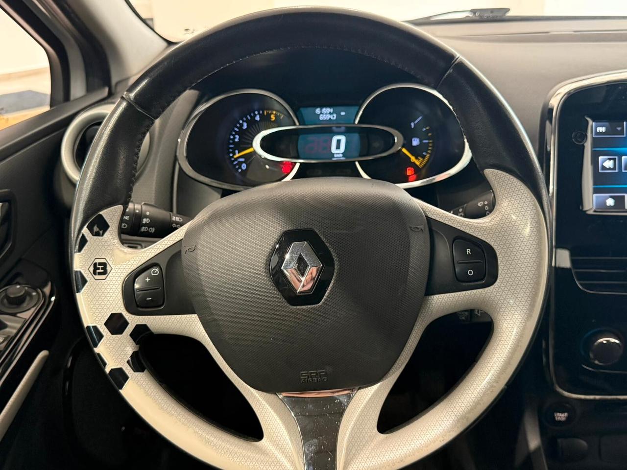 RENAULT CLIO 1.5 DCI 8V 75CV 5 PORTE COSTUME NATIONAL