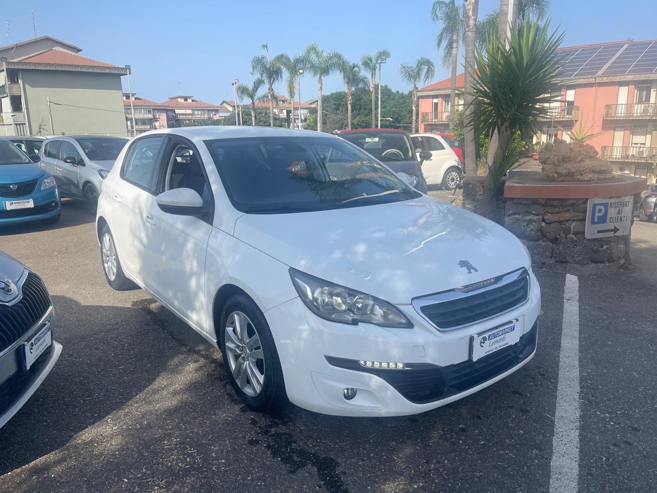Peugeot 308 BlueHDi 120 S&S Business