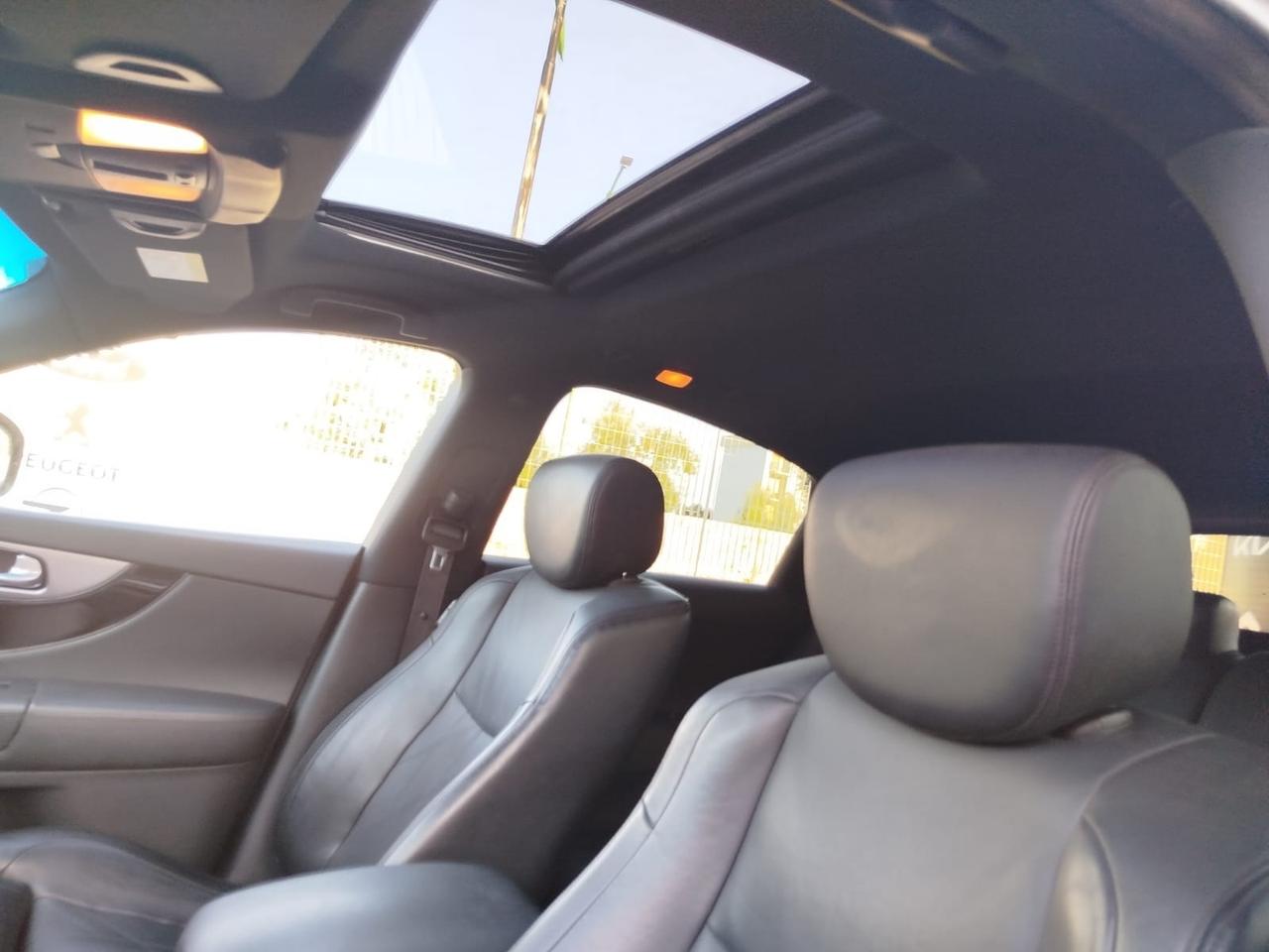 Infiniti QX70 3.0 diesel V6 AT S Premium