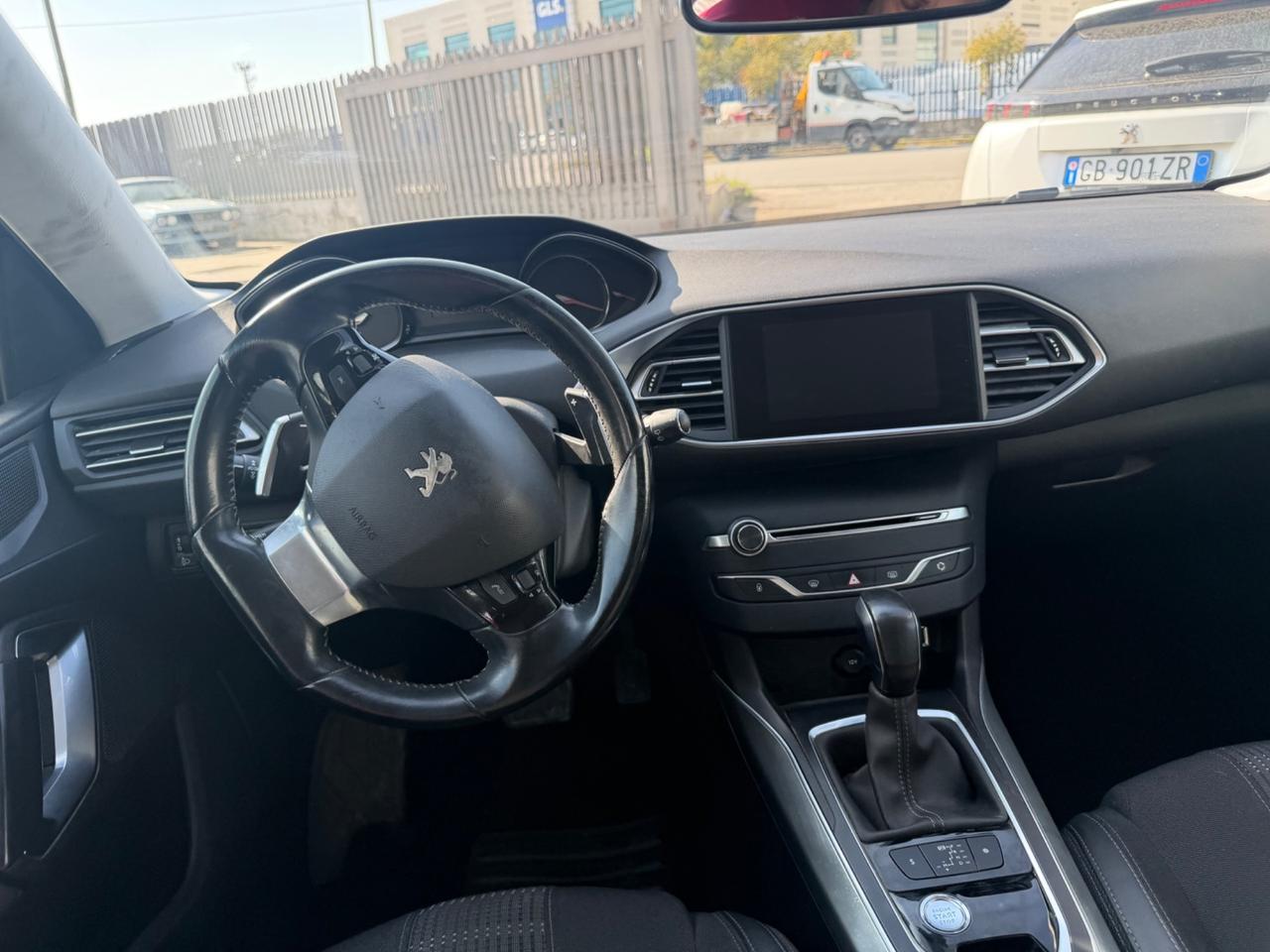 Peugeot 308 BlueHDi 120 S&S EAT6 Allure