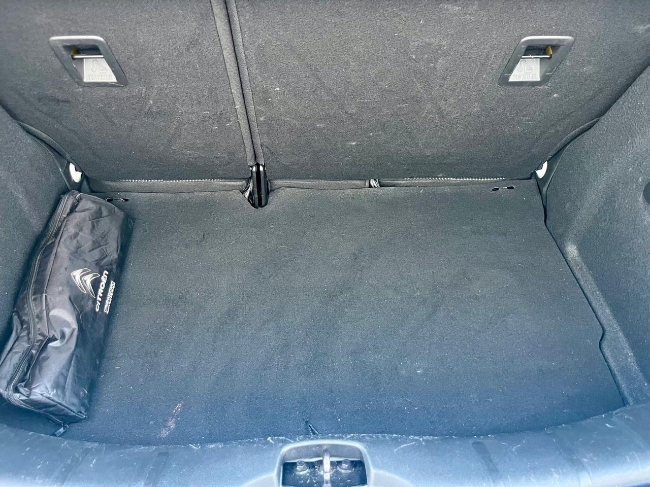 Citroen C3 1.2benz 2015 93.000km per neopatentati