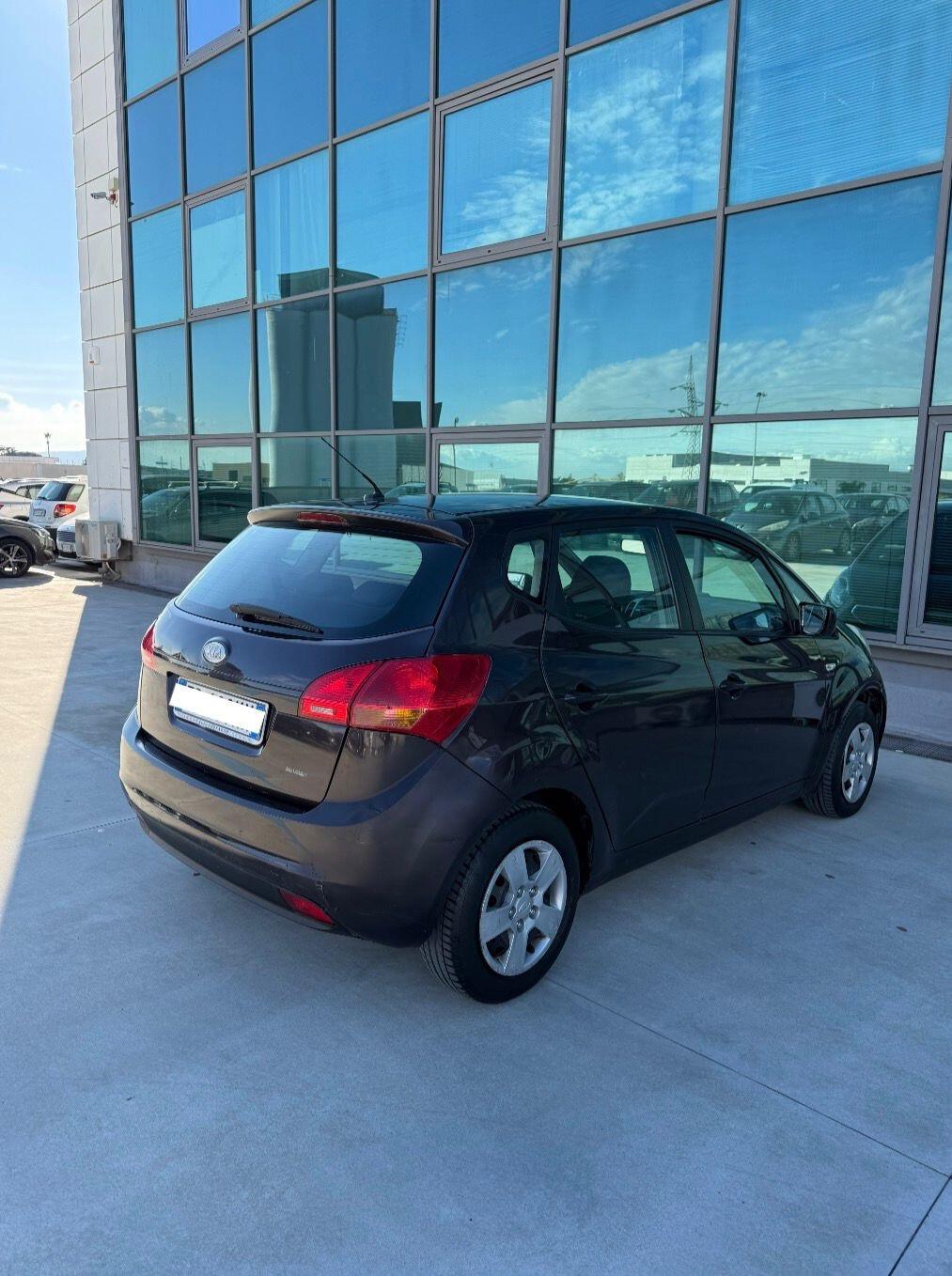 Kia Venga 1.4 GPL 90 cv 2010