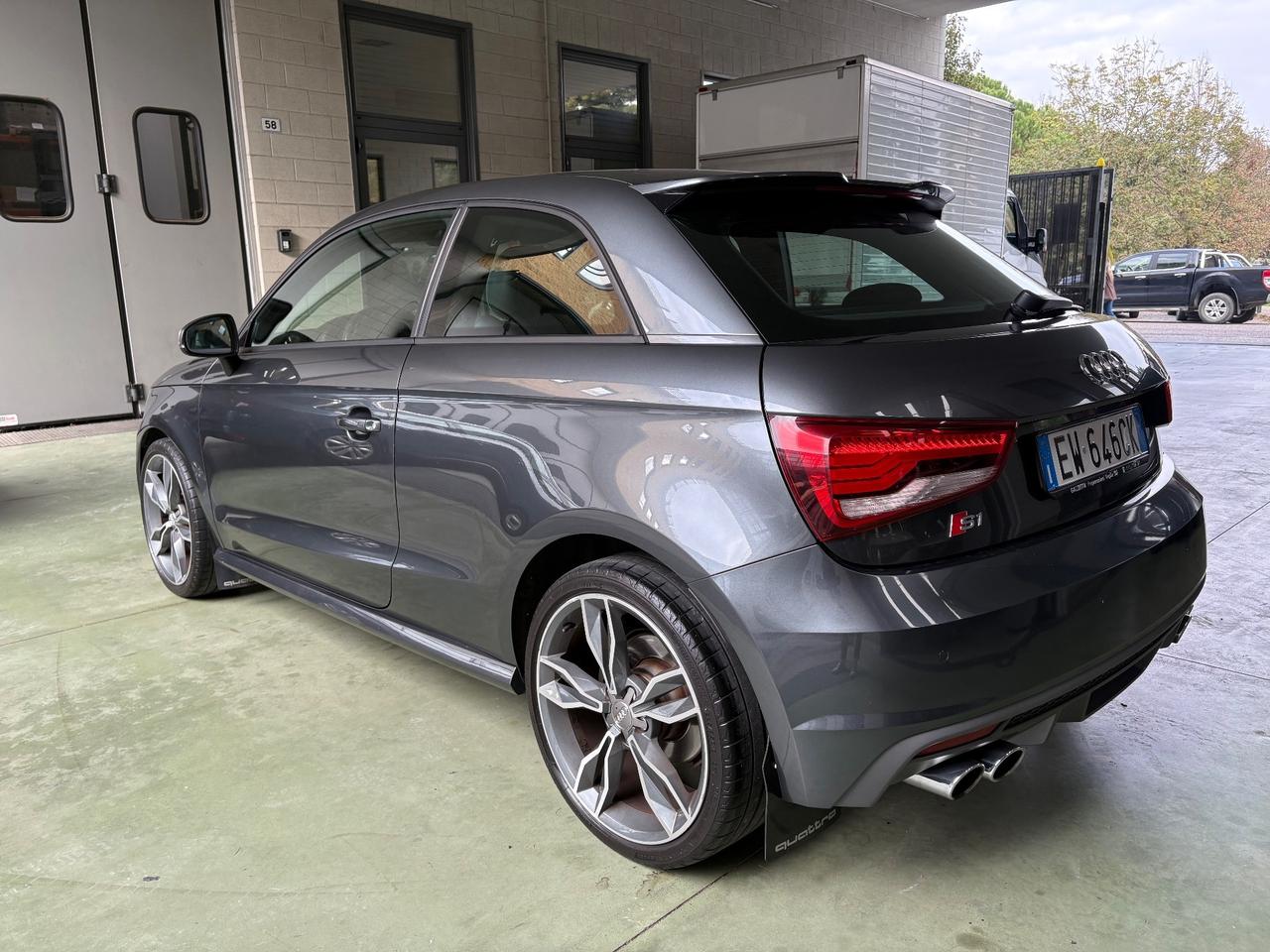 Audi A1 S1 2.0 TFSI quattro manuale