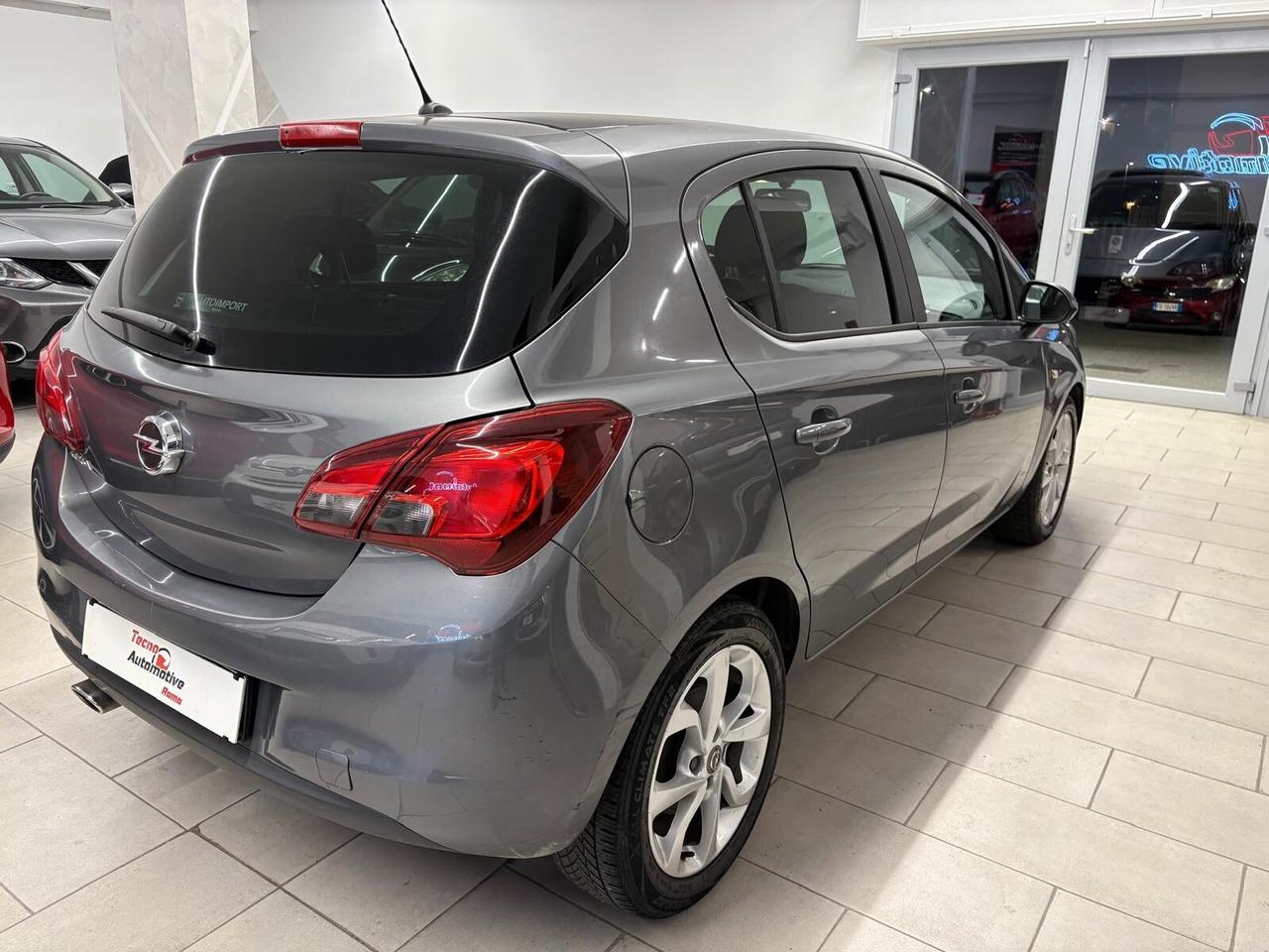 Opel Corsa 1.4 90CV GPL Tech 5 porte b-Color