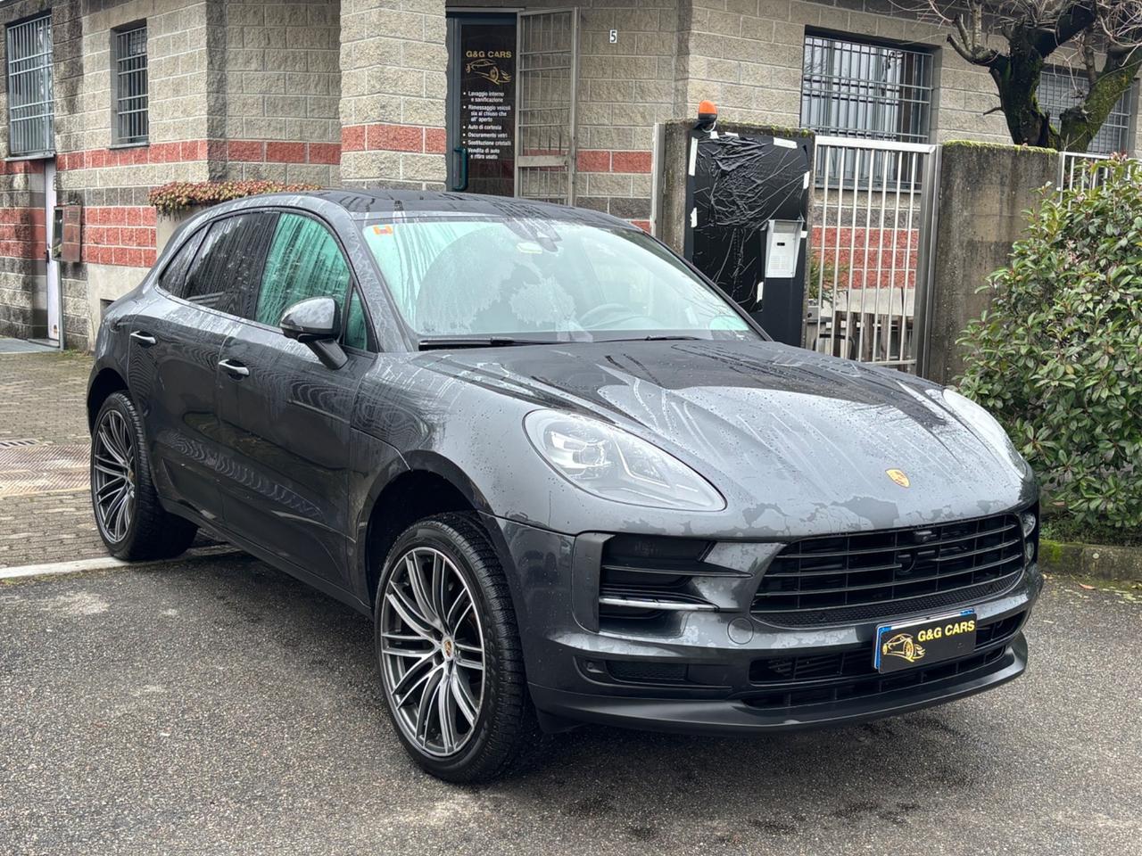 Porsche Macan 2.0 Tetto apribile e scarico preparato