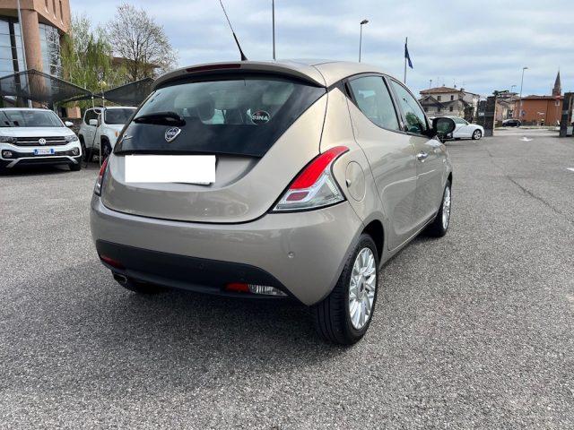 LANCIA Ypsilon 1.2 69 CV 5 porte GPL Ecochic Gold
