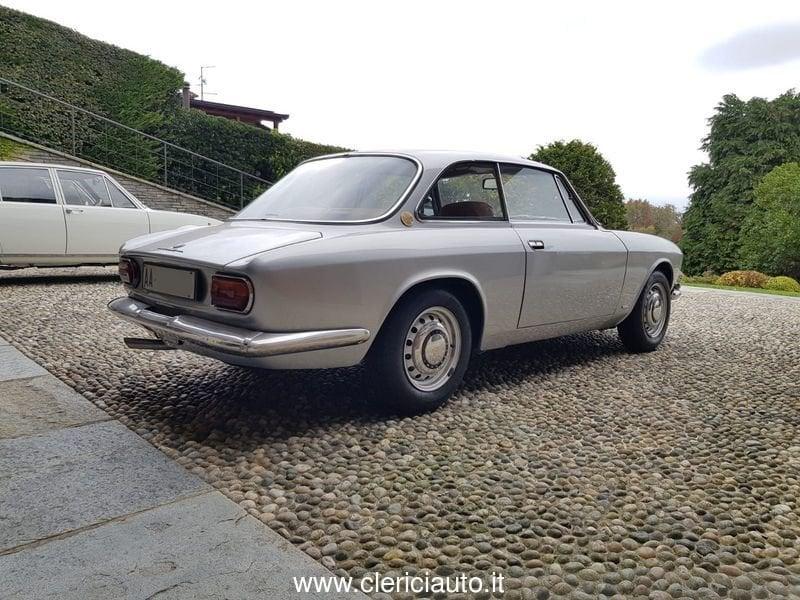 Alfa Romeo GT 1750 Veloce - Targa AA