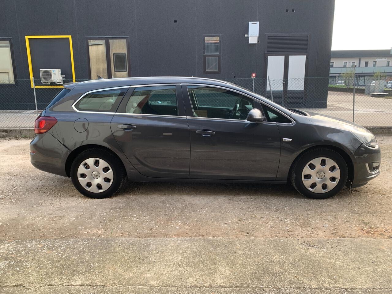 Opel Astra 1.7 CDTI 125CV Sports Tourer Cosmo