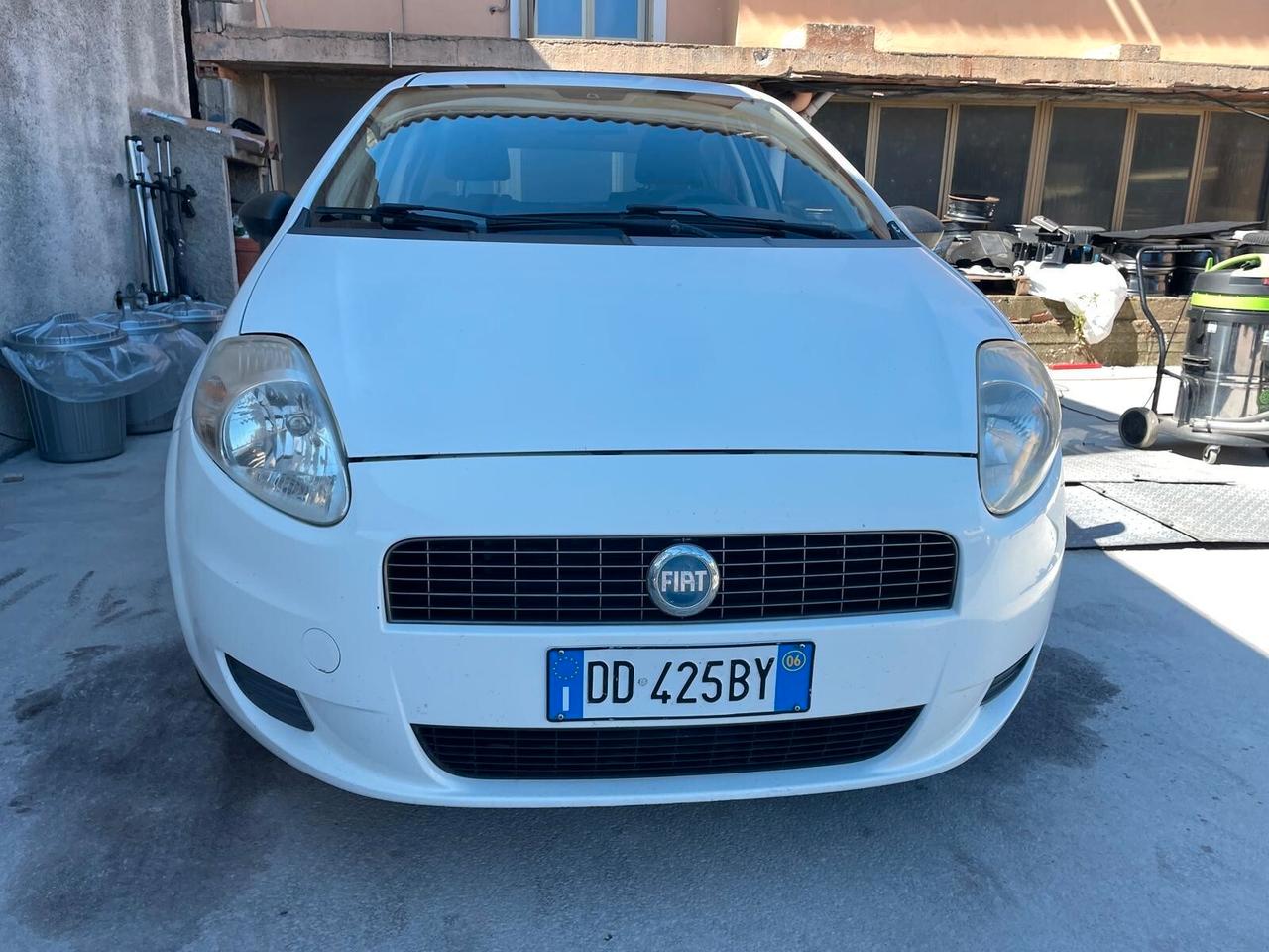 Fiat Grande Punto 1.2 5 porte Neopatentati