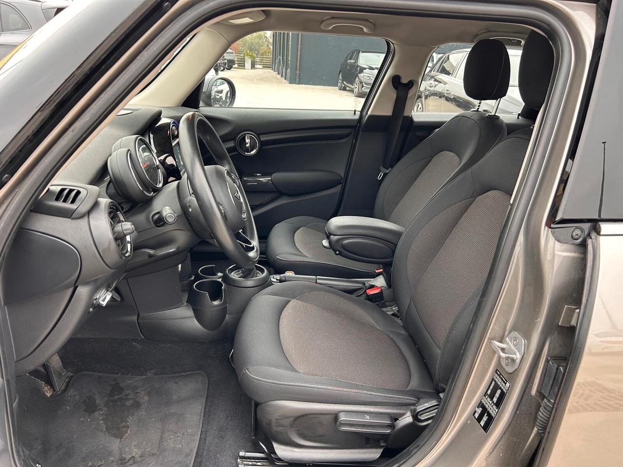 Mini 1.5 Cooper Hype Automatica 5 porte
