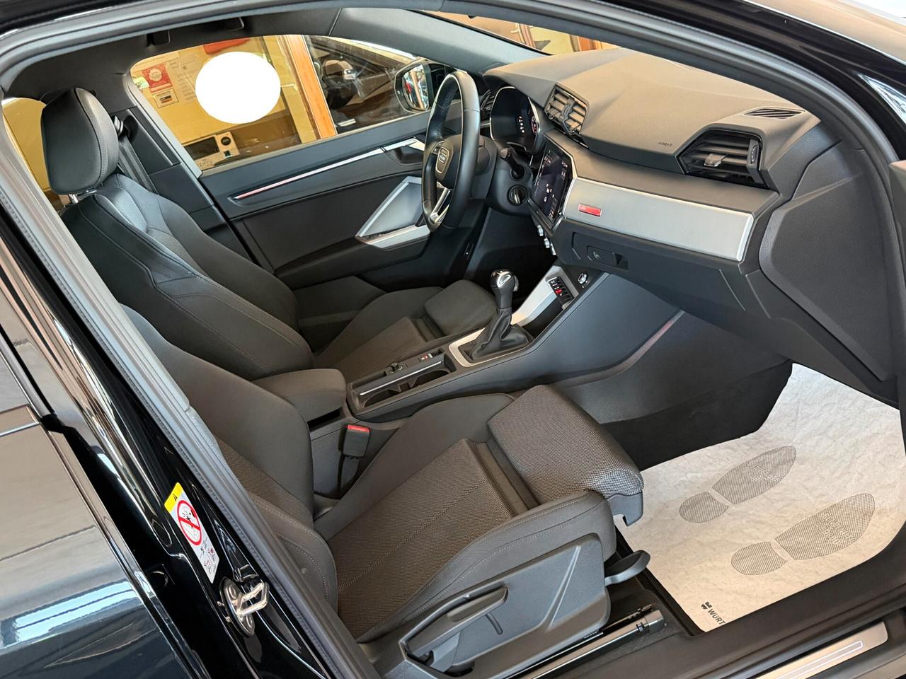 Audi Q3 SB 35 2.0 TDI 150 cv. S Tronic LINE EDITION