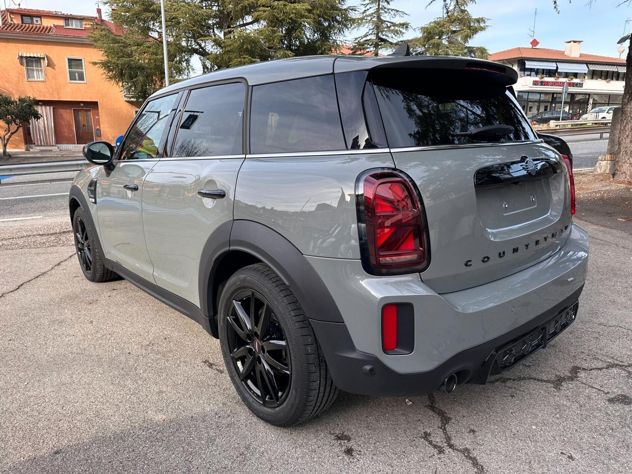 Mini Countryman COOPER D AUTOMATIC _ JOHN COOPER WORKS_PANORAMA_R18_BLACK PAKET