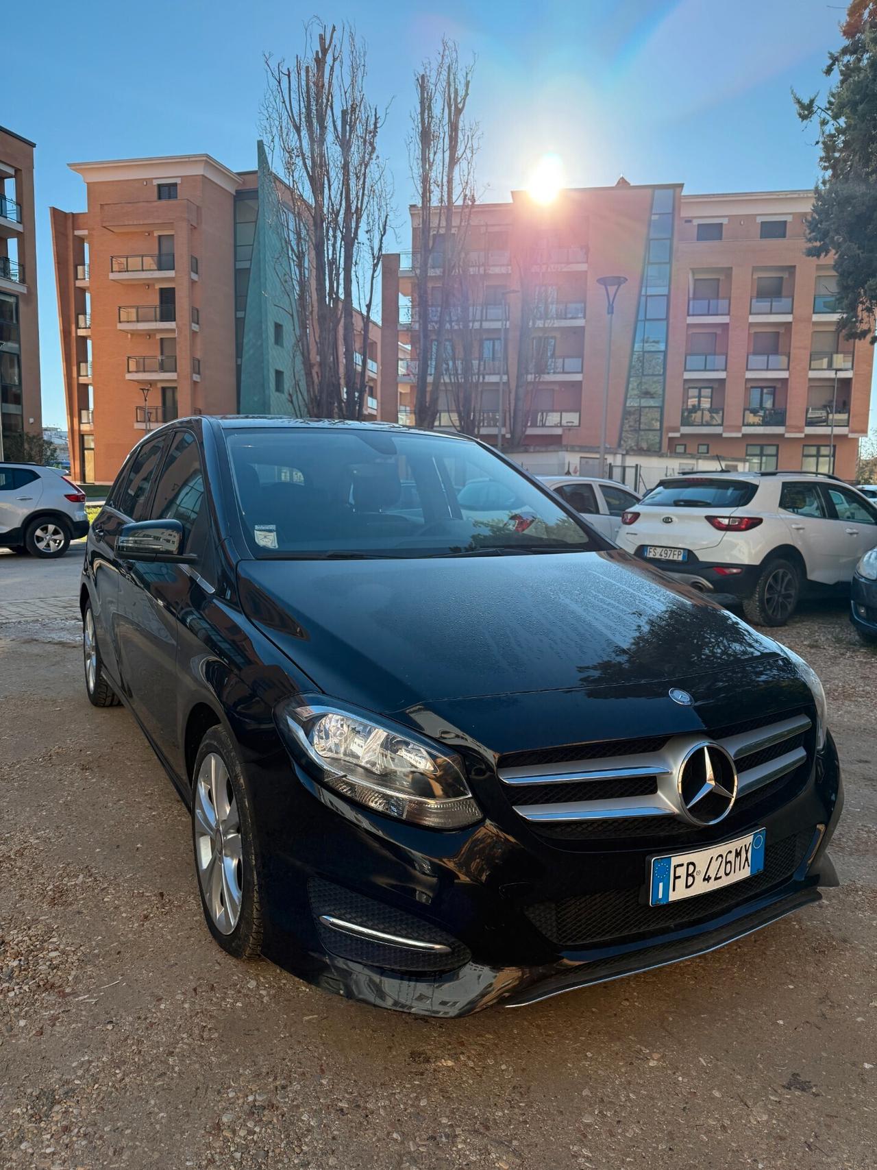 Mercedes-benz B 200 d Business