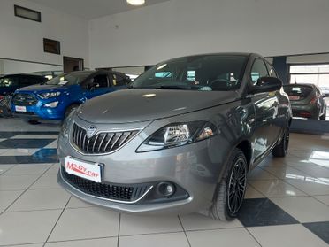 Lancia Ypsilon 1.0 FireFly Hybrid Ecochic Gold