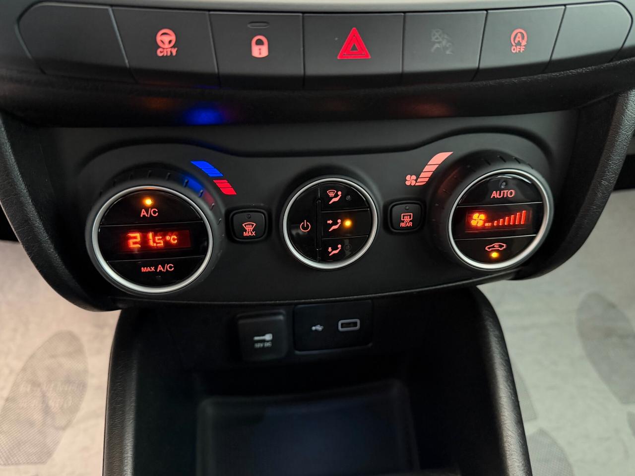 Fiat Tipo 1.6 M.JET 120 cv. 5 porte BUSINESS (Nav)