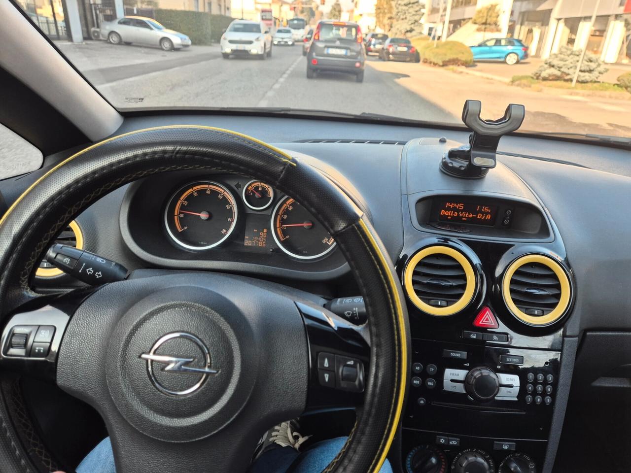 Opel Corsa 1.4 16V 3 porte b-color Euro 5