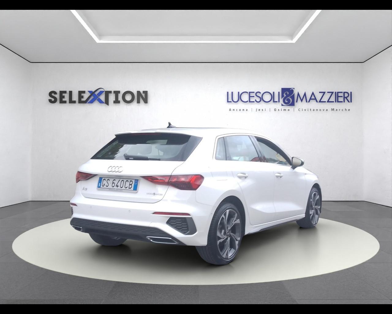 AUDI A3 4ª serie - A3 SPB 30 g-tron S tronic S line edition