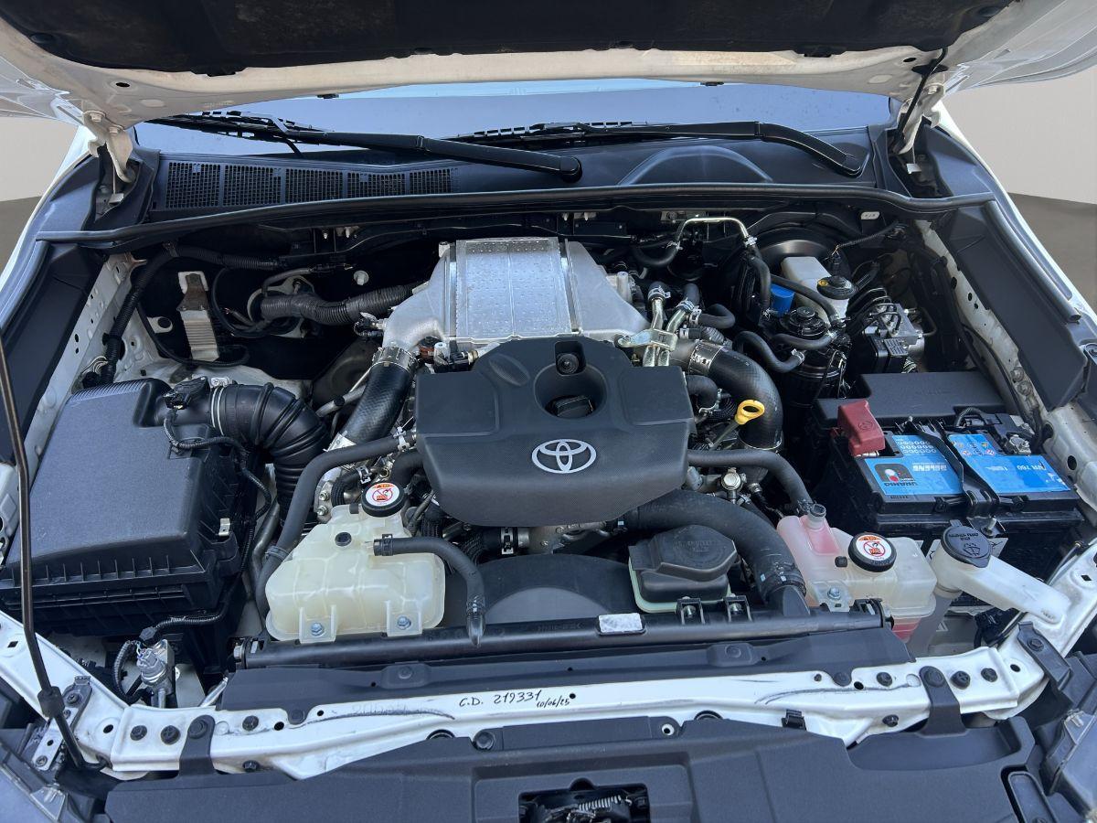 TOYOTA - Hilux 2.4 d-4d 4x4 EXECUTIVE TELECAMERA