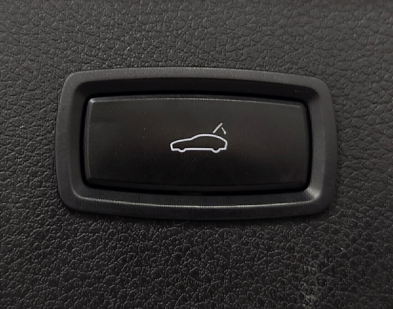 Porsche Macan 2.0 245cv Tetto Led