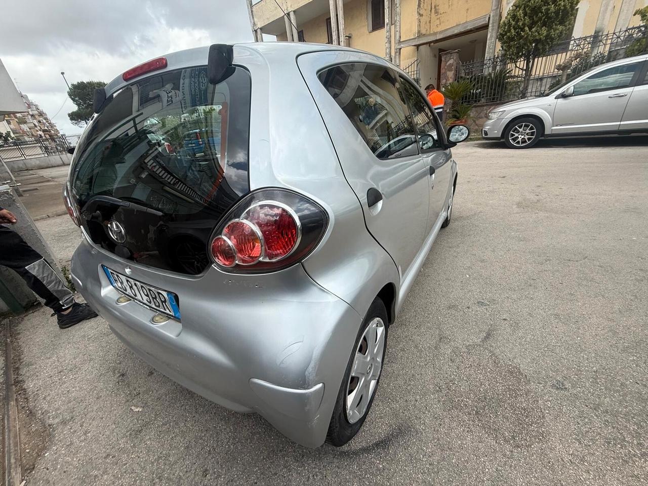Toyota Aygo 1.0 12V VVT-i 5 porte Sol GPL
