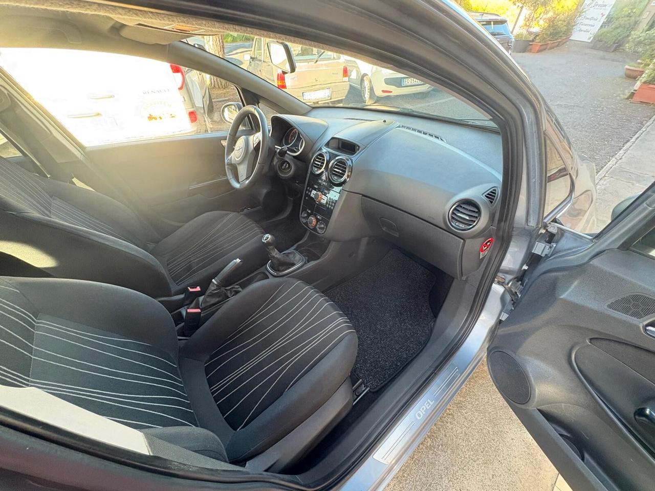 Opel Corsa 1.2 GPL 12 MESI DI GARANZIA COMPLETA!!!!
