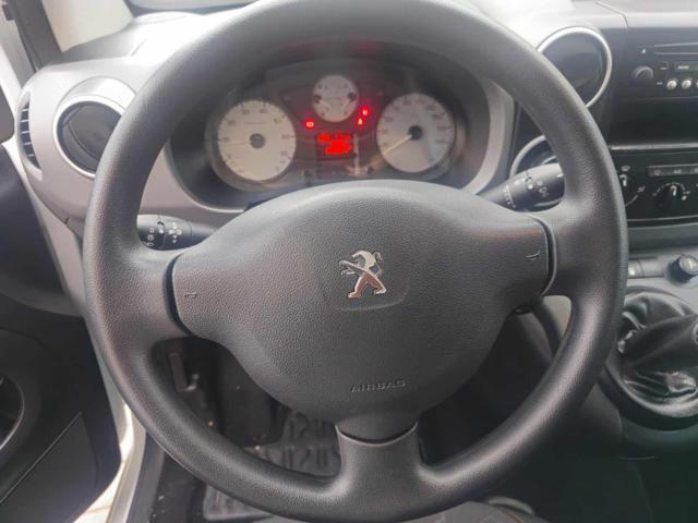 PEUGEOT Partner Tepee BlueHDi 100 4x4 Active Traction Control Plus