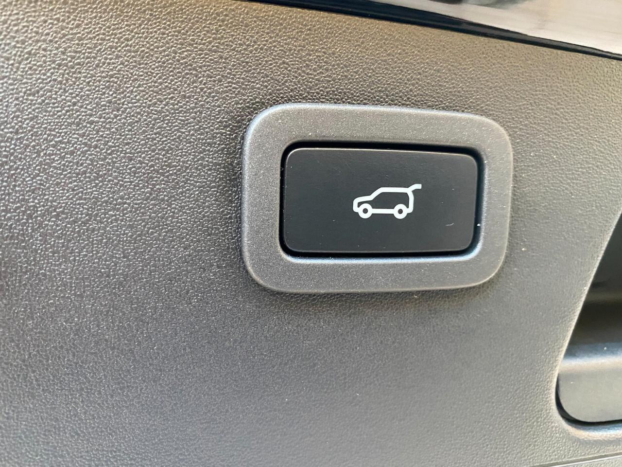 Jaguar E-Pace 2.0D 180 CV AWD R-Dynamic