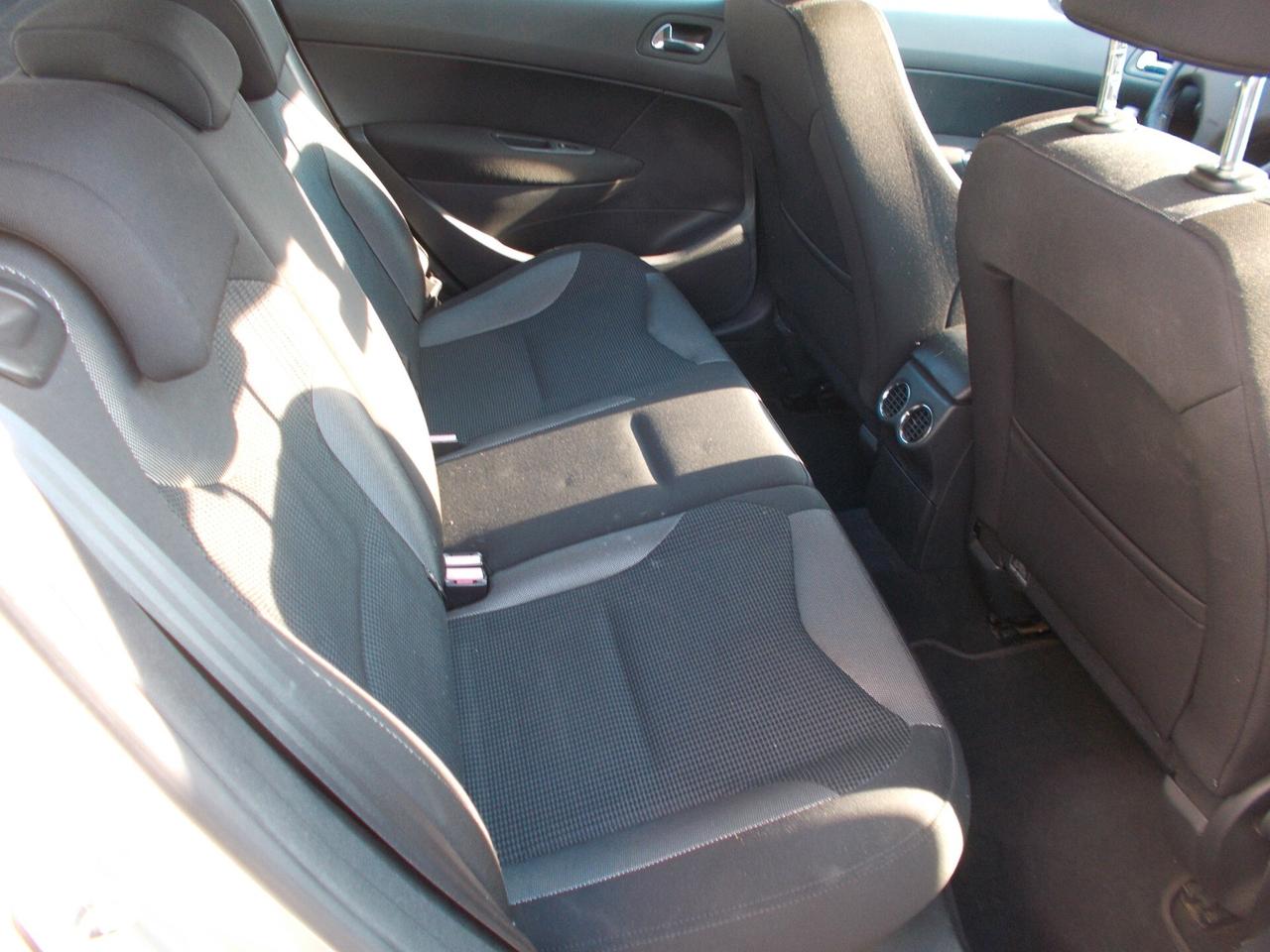 Peugeot 308 1.6 HDi 90CV 5p. Tecno
